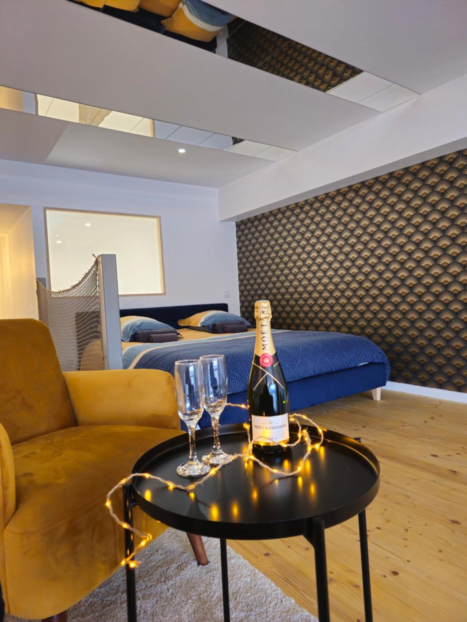 Appartamento Loft De Luxe Le Chic, Grand Jacuzzi, Vue Port De Plaisance Saint-Valery-en-Caux Esterno foto