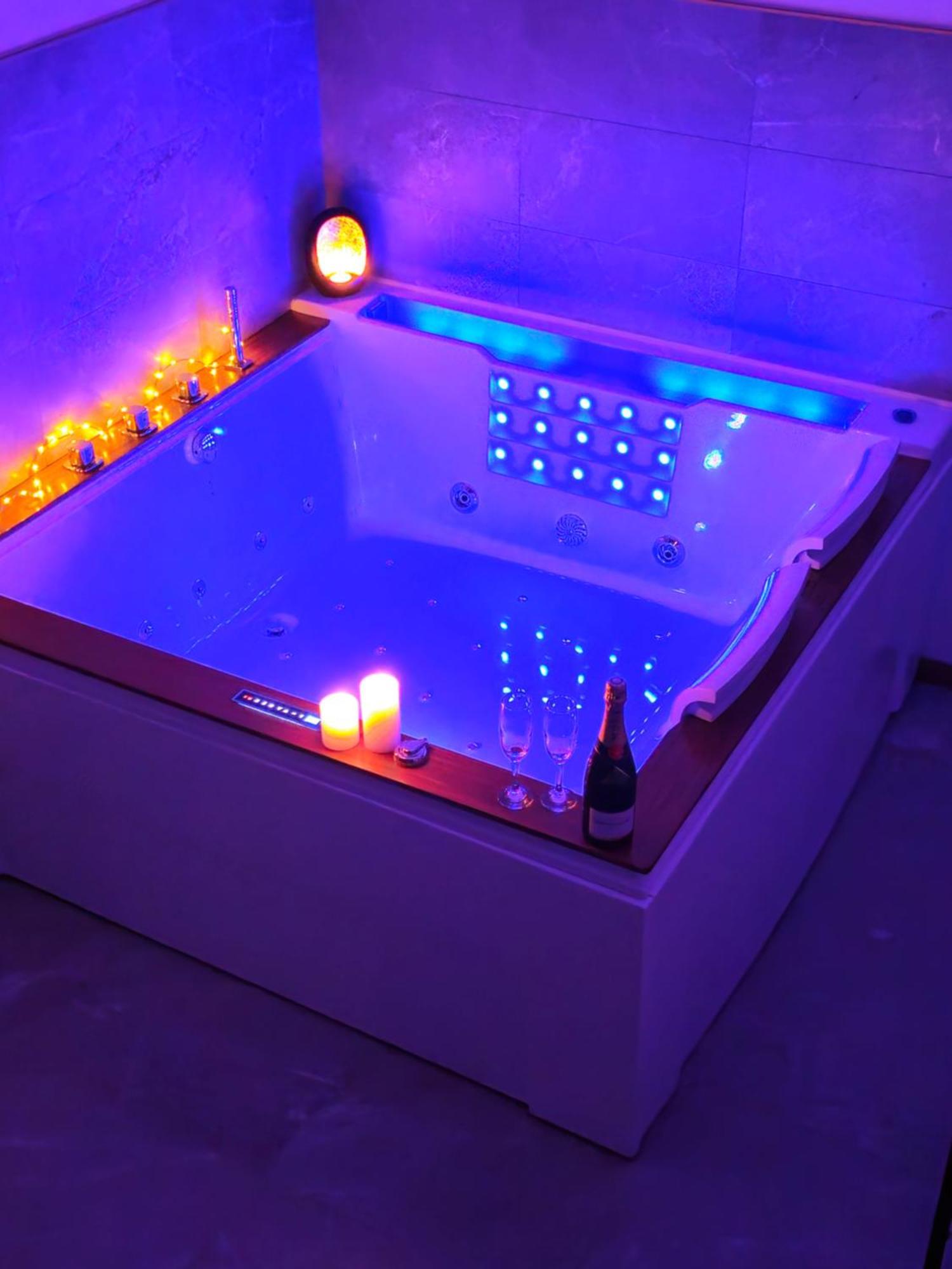 Appartamento Loft De Luxe Le Chic, Grand Jacuzzi, Vue Port De Plaisance Saint-Valery-en-Caux Esterno foto